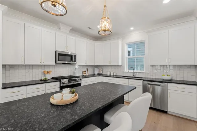 $594,900 | 817 Eucalyptus Court, Winston-Salem, NC 27106