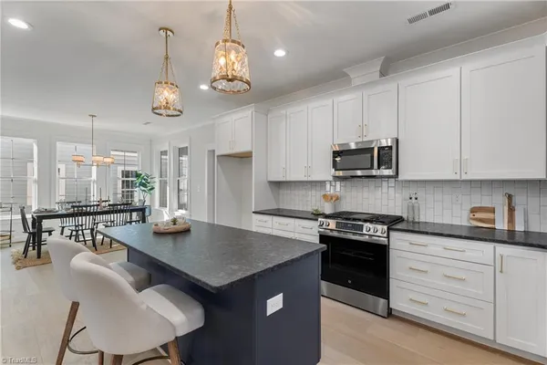$594,900 | 817 Eucalyptus Court, Winston-Salem, NC 27106