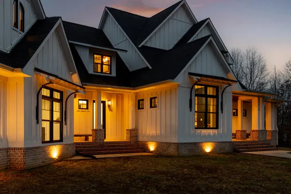 $1,500,000 | 2070 River Bluffs Drive, Jasper, TN 37347