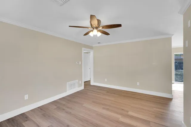 $219,900 | 610 Colgate Drive, Lancaster, TX 75134