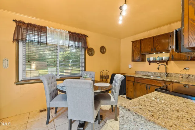 $240,000 | 601 Wexford Drive, Raleigh, NC 27603