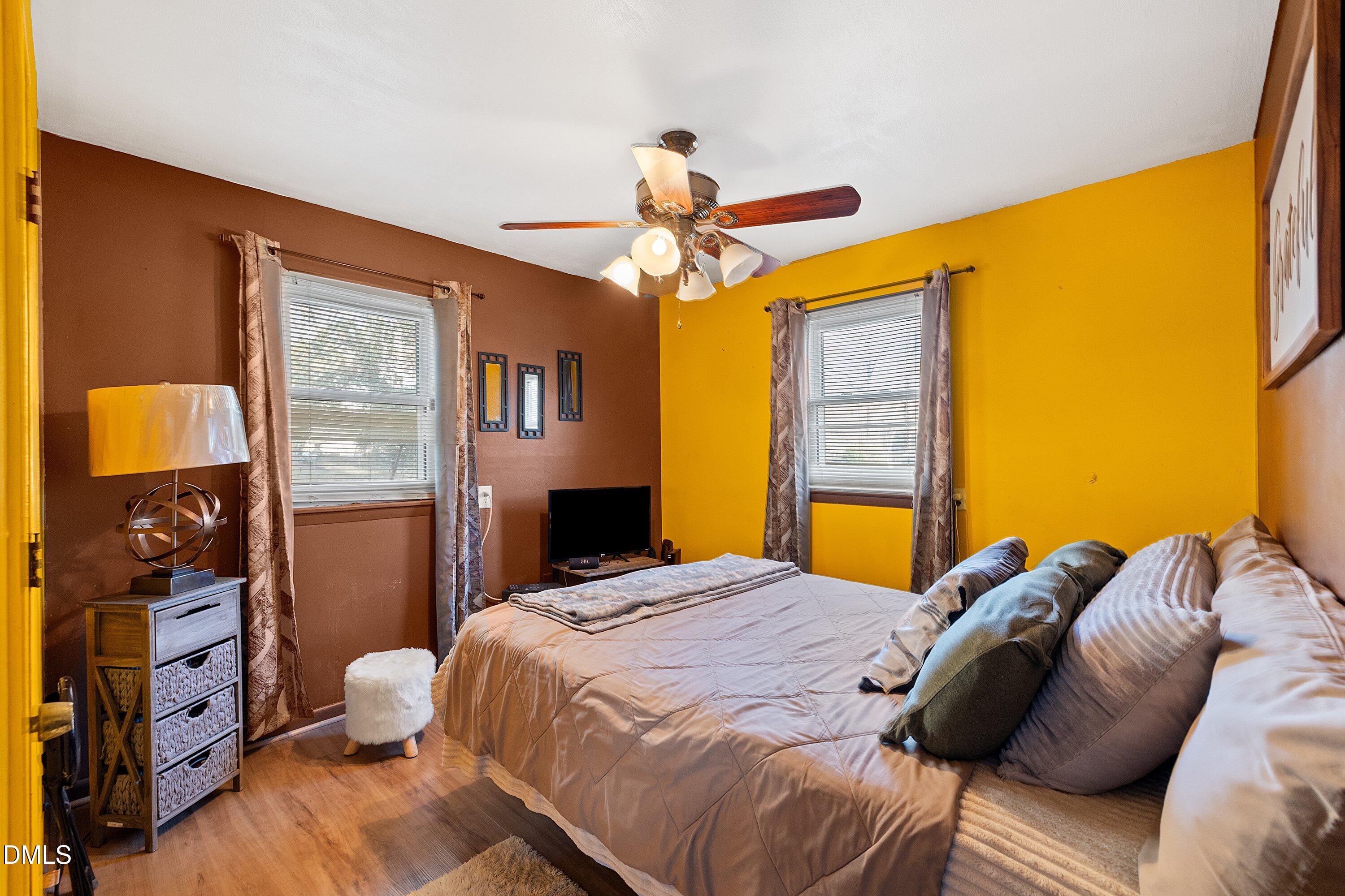601 Wexford Drive Raleigh, NC 27603 - Photo 29 of 51 10-601 Wexford_8075