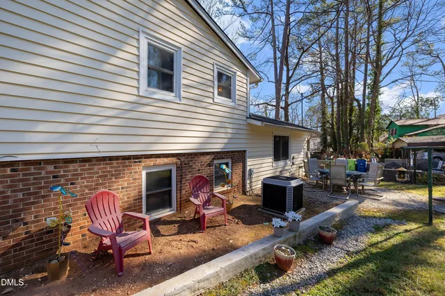 $240,000 | 601 Wexford Drive, Raleigh, NC 27603
