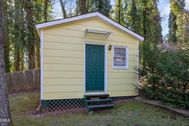 $240,000 | 601 Wexford Drive, Raleigh, NC 27603