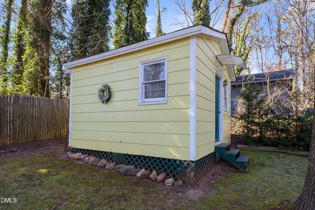 $240,000 | 601 Wexford Drive, Raleigh, NC 27603