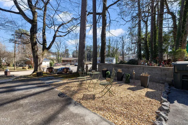 $240,000 | 601 Wexford Drive, Raleigh, NC 27603