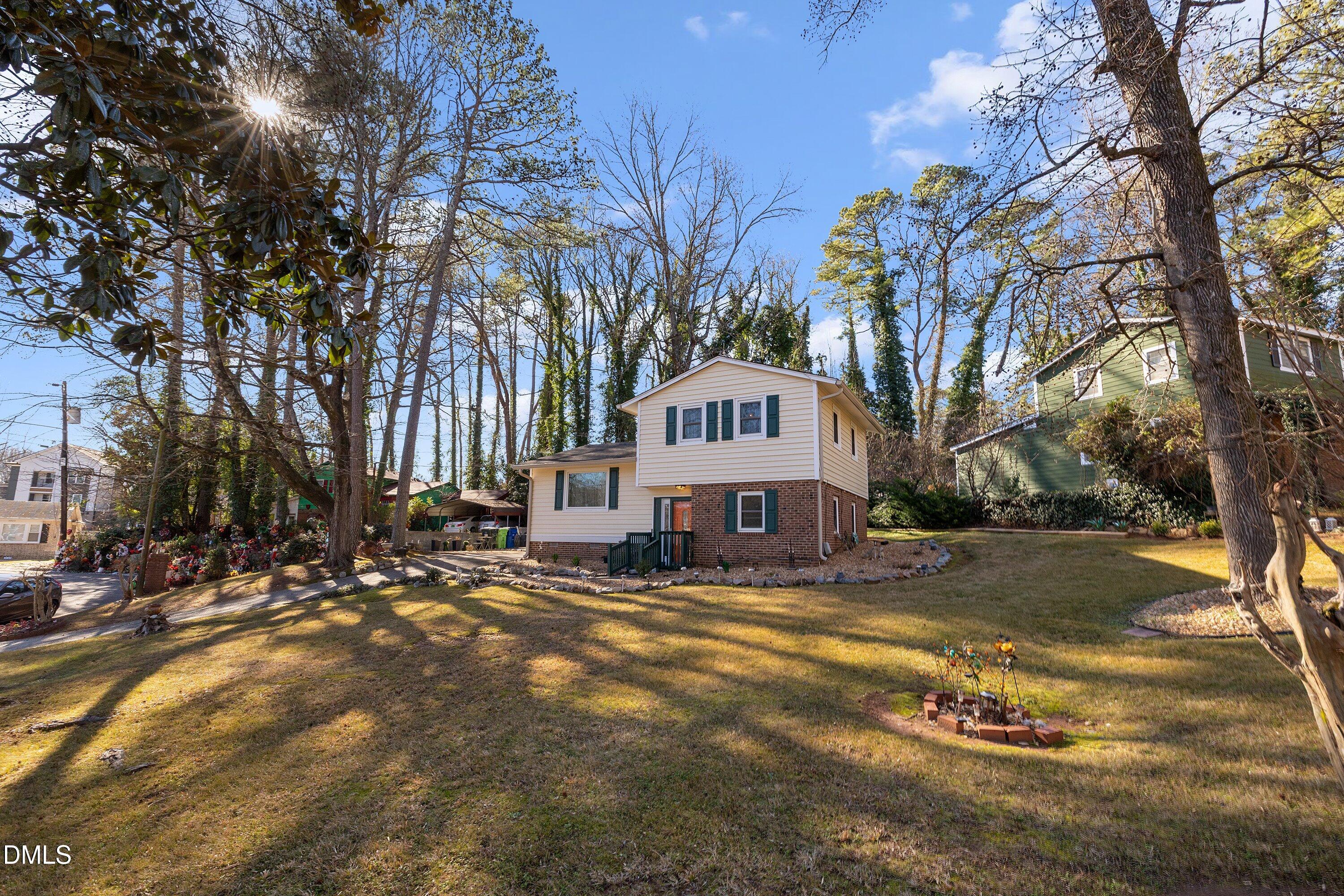 601 Wexford Drive Raleigh, NC 27603 - Photo 5 of 51 05-601 Wexford_8249