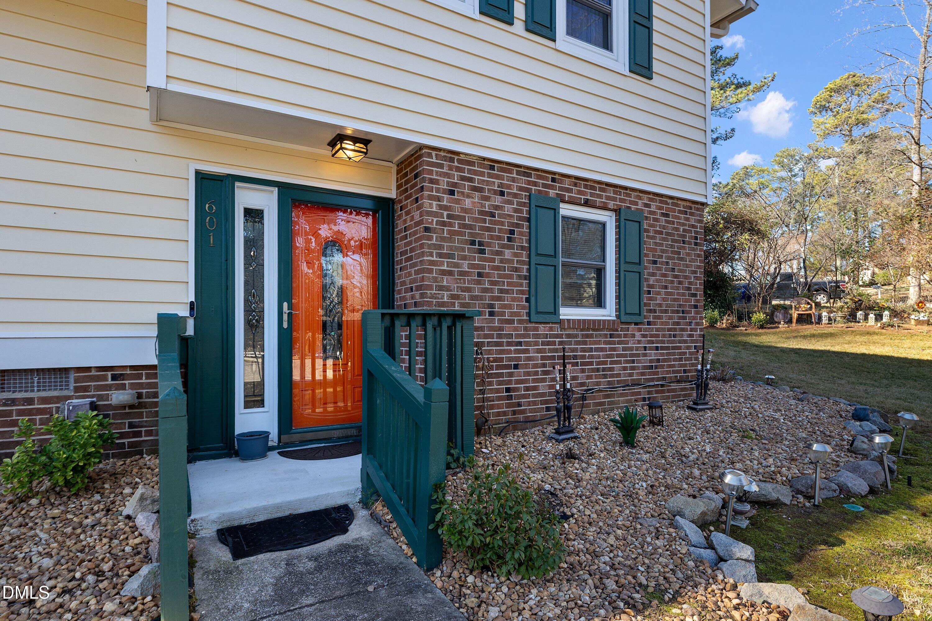 601 Wexford Drive Raleigh, NC 27603 - Photo 6 of 51 06-601 Wexford_8252