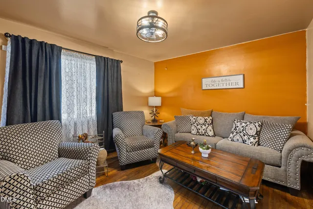 $240,000 | 601 Wexford Drive, Raleigh, NC 27603