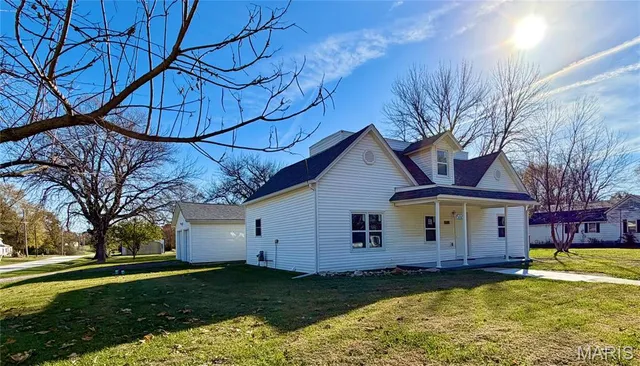 $179,900 | 100 South Maple Street, Bellflower, MO 63333