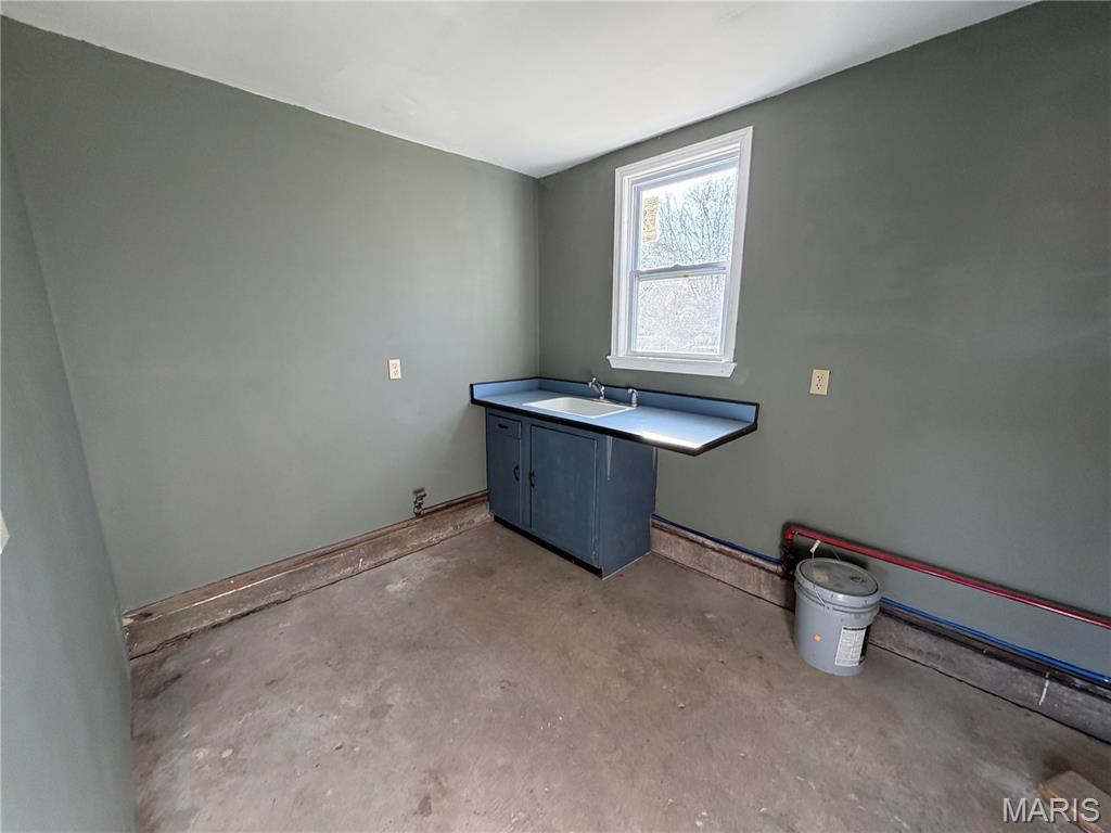 100 South Maple Street Bellflower, MO 63333 - Photo 25 of 29