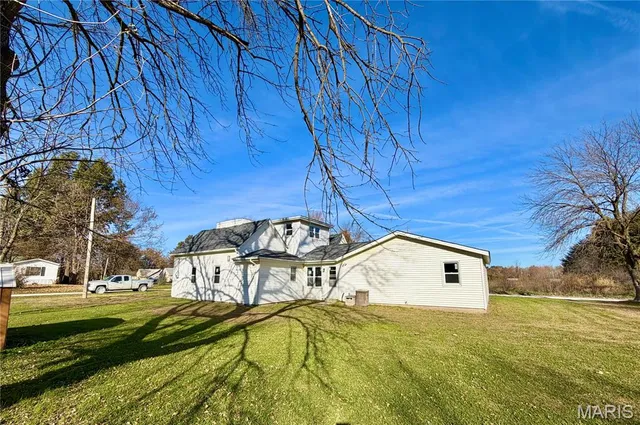 $179,900 | 100 South Maple Street, Bellflower, MO 63333