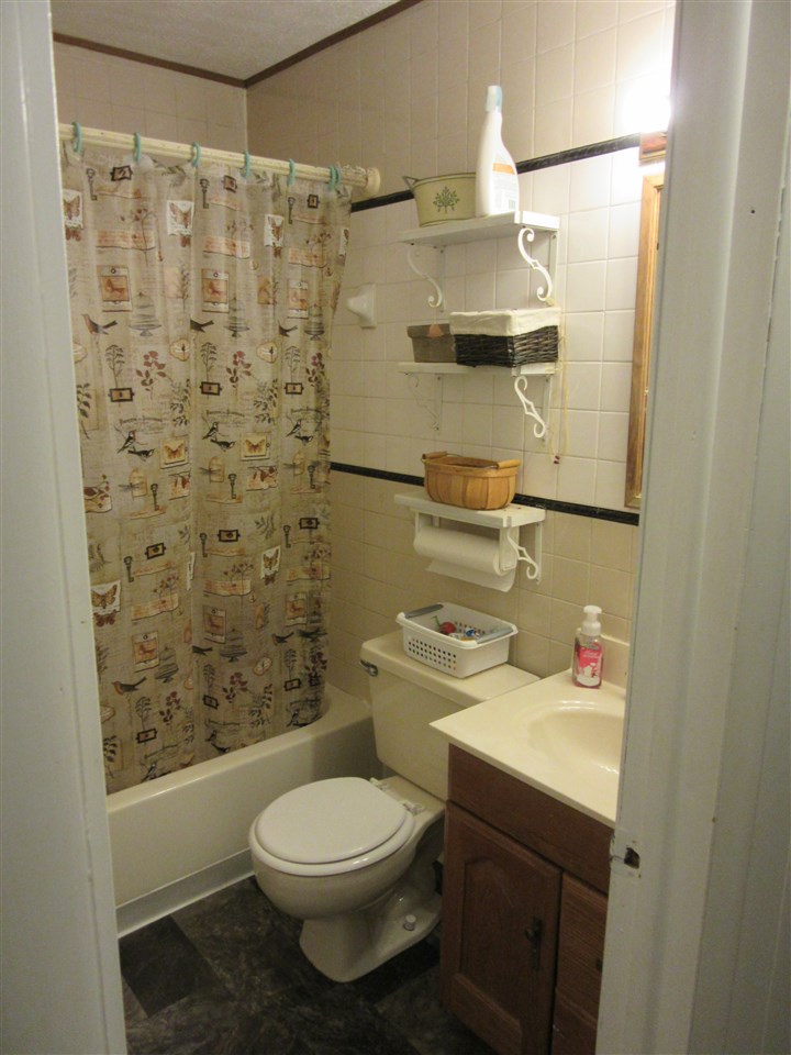 5680 East Robinson Road Bloomington, IN 47408 - Photo 9 of 17 Gallery Image 9