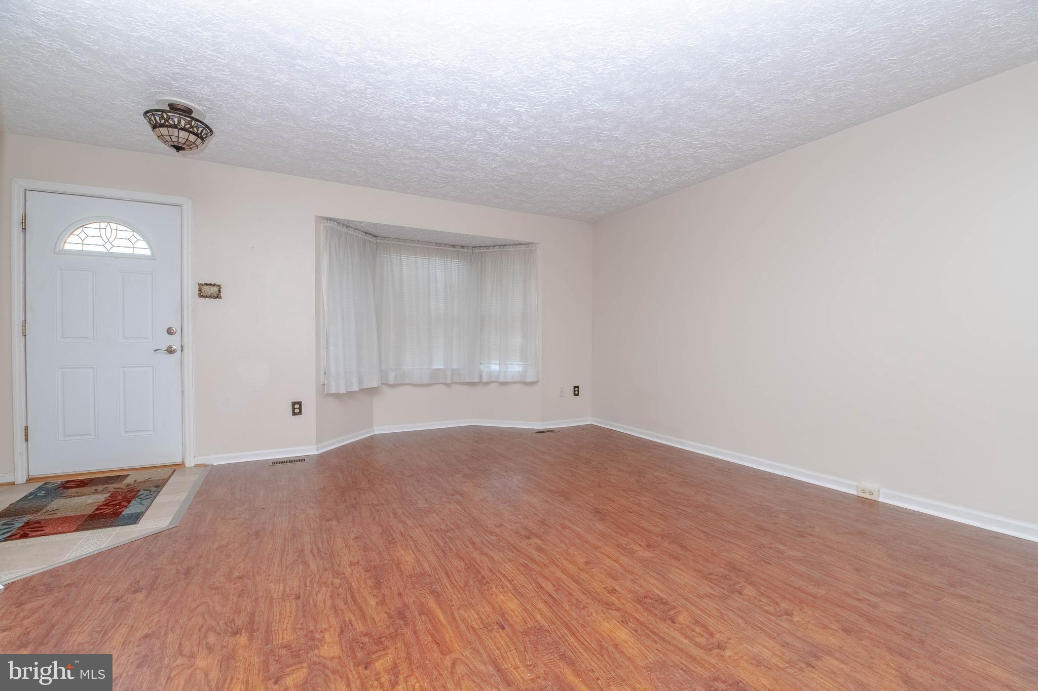 8723 Silver Hall Road Perry Hall, MD 21128 - Photo 4 of 45 Living room