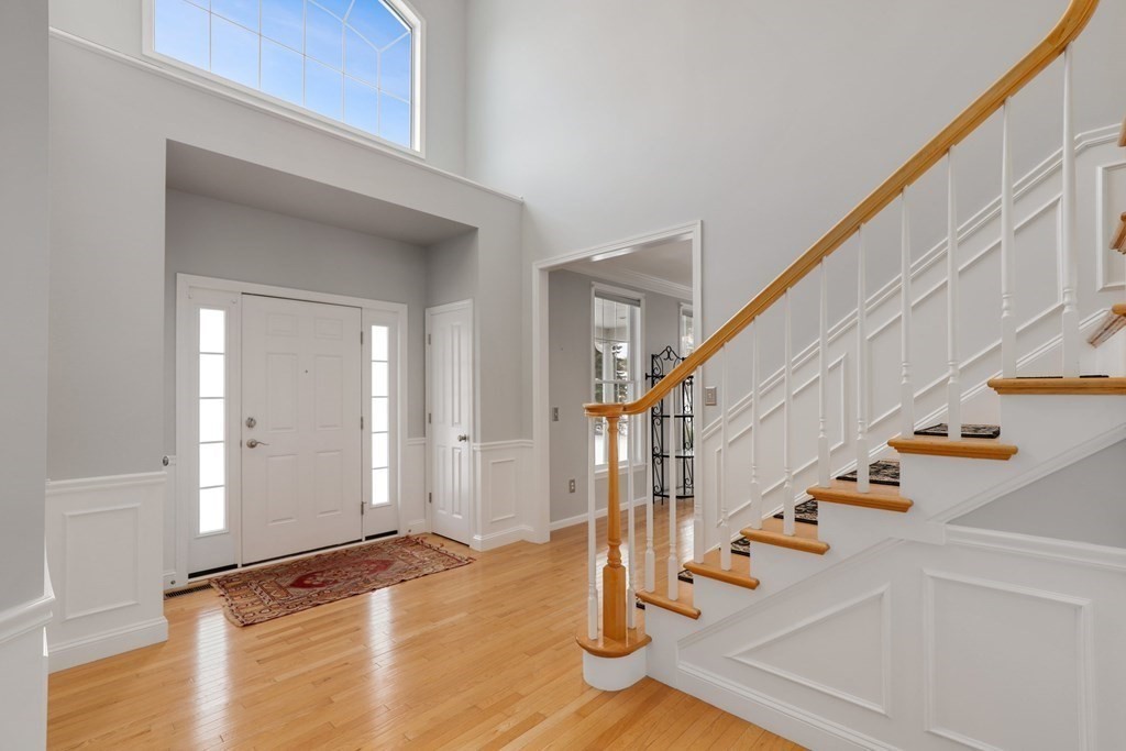 27 Maple Way Boylston, MA 01505 - Photo 3 of 42