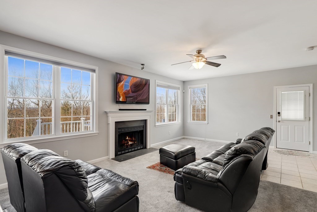 27 Maple Way Boylston, MA 01505 - Photo 4 of 42