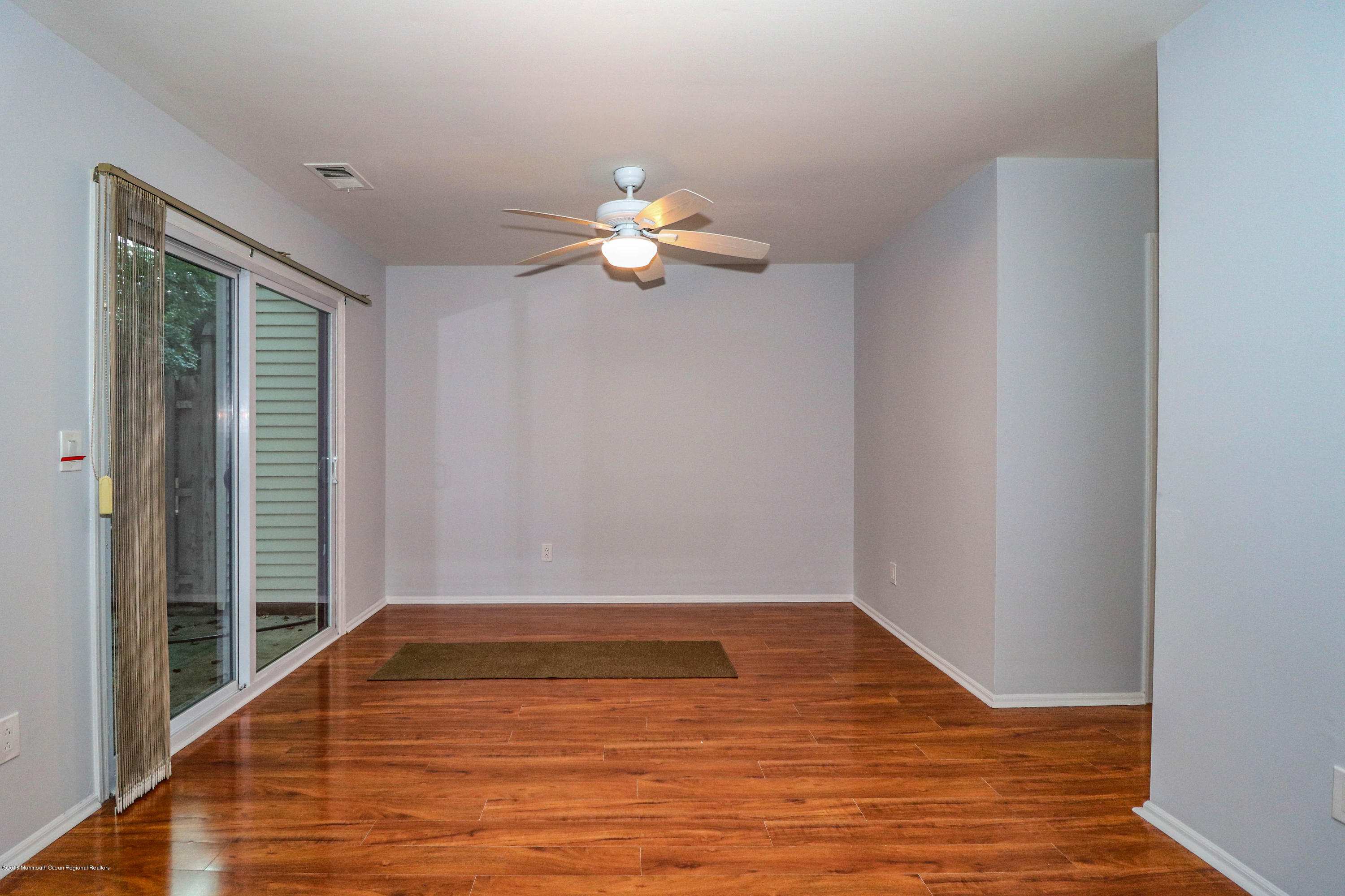 22 Hunters Oceanport, NJ 07757 - Photo 14 of 32 Living Room 4