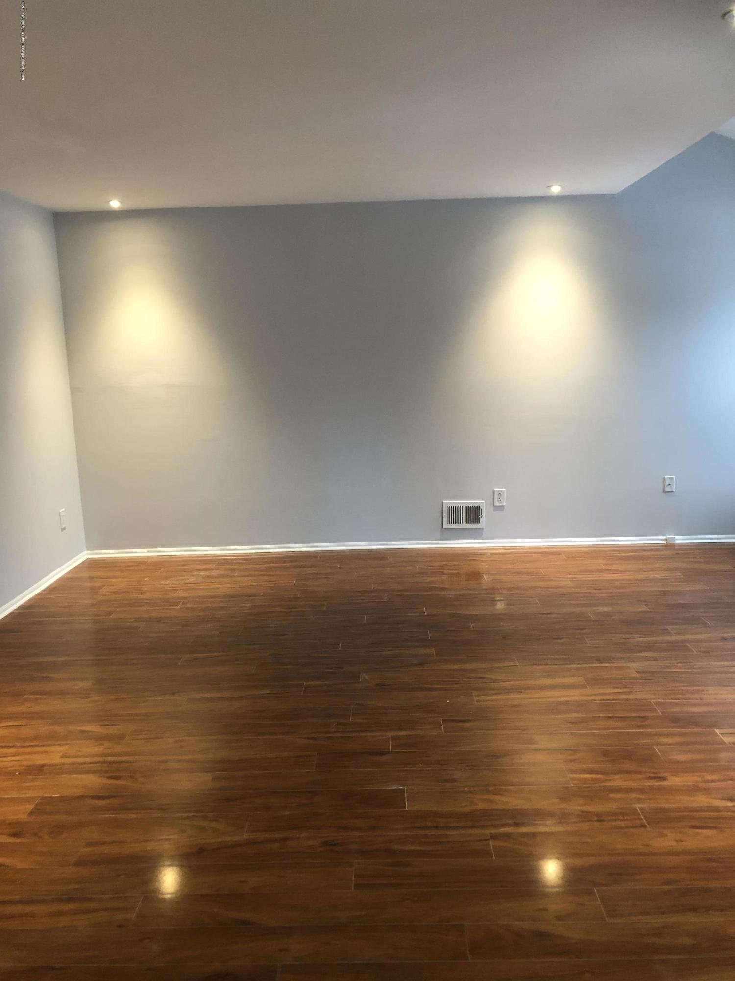 22 Hunters Oceanport, NJ 07757 - Photo 15 of 32 7DC7A007-C418-4413-845A-382DCF212728