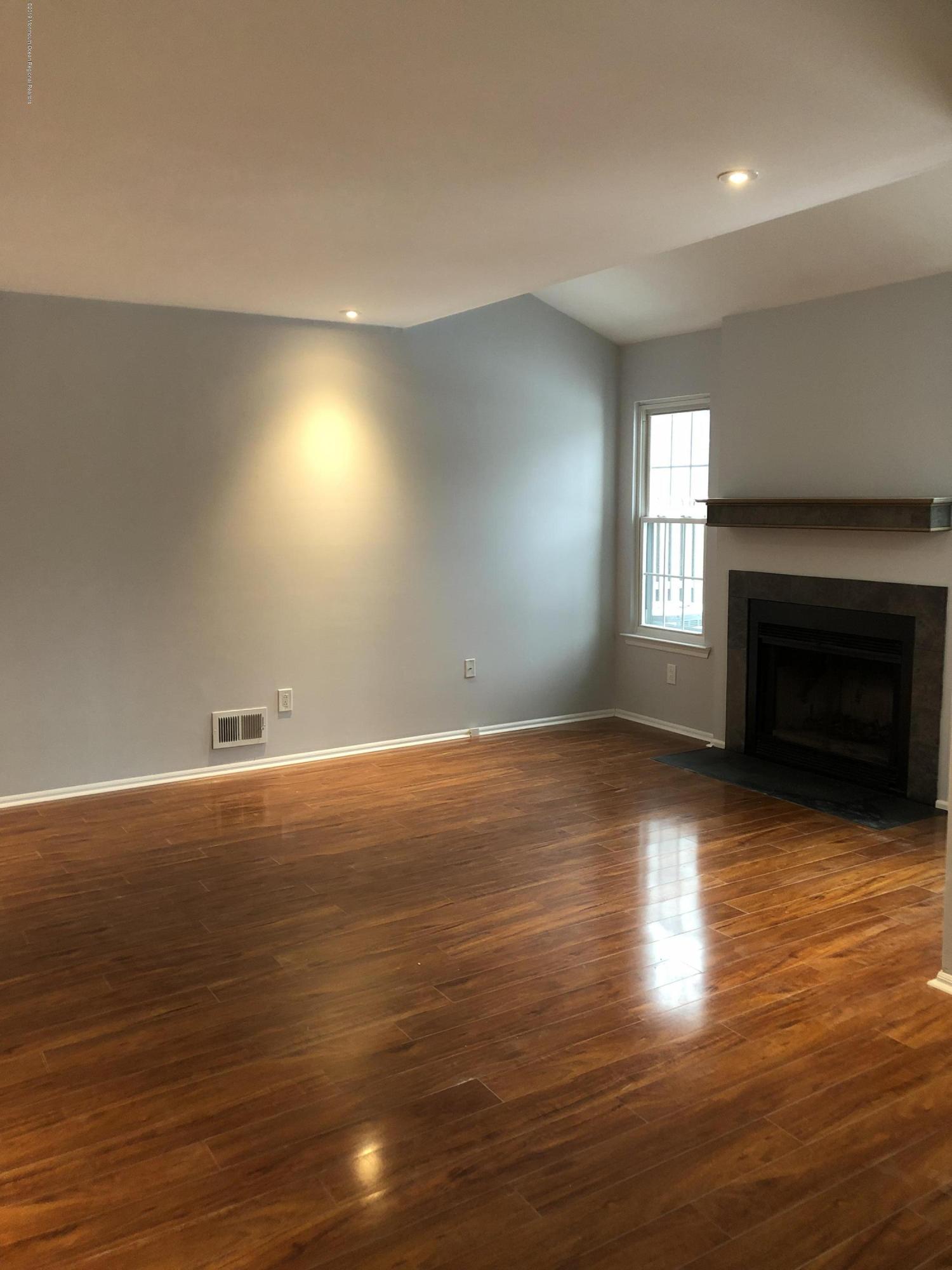 22 Hunters Oceanport, NJ 07757 - Photo 16 of 32 538A14EB-74F7-4DD2-BA1C-41B0AAF82B0F