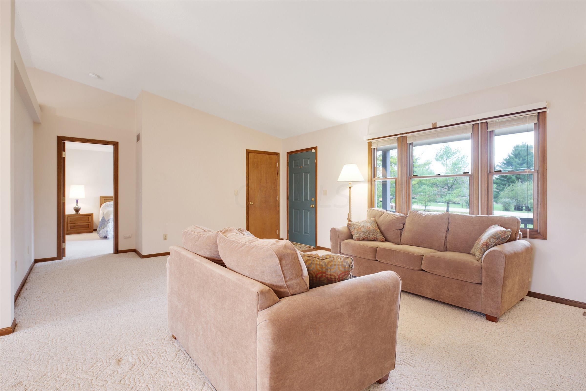 6090 Plumb Road Galena, OH 43021 - Photo 8 of 70 Gallery Image 8