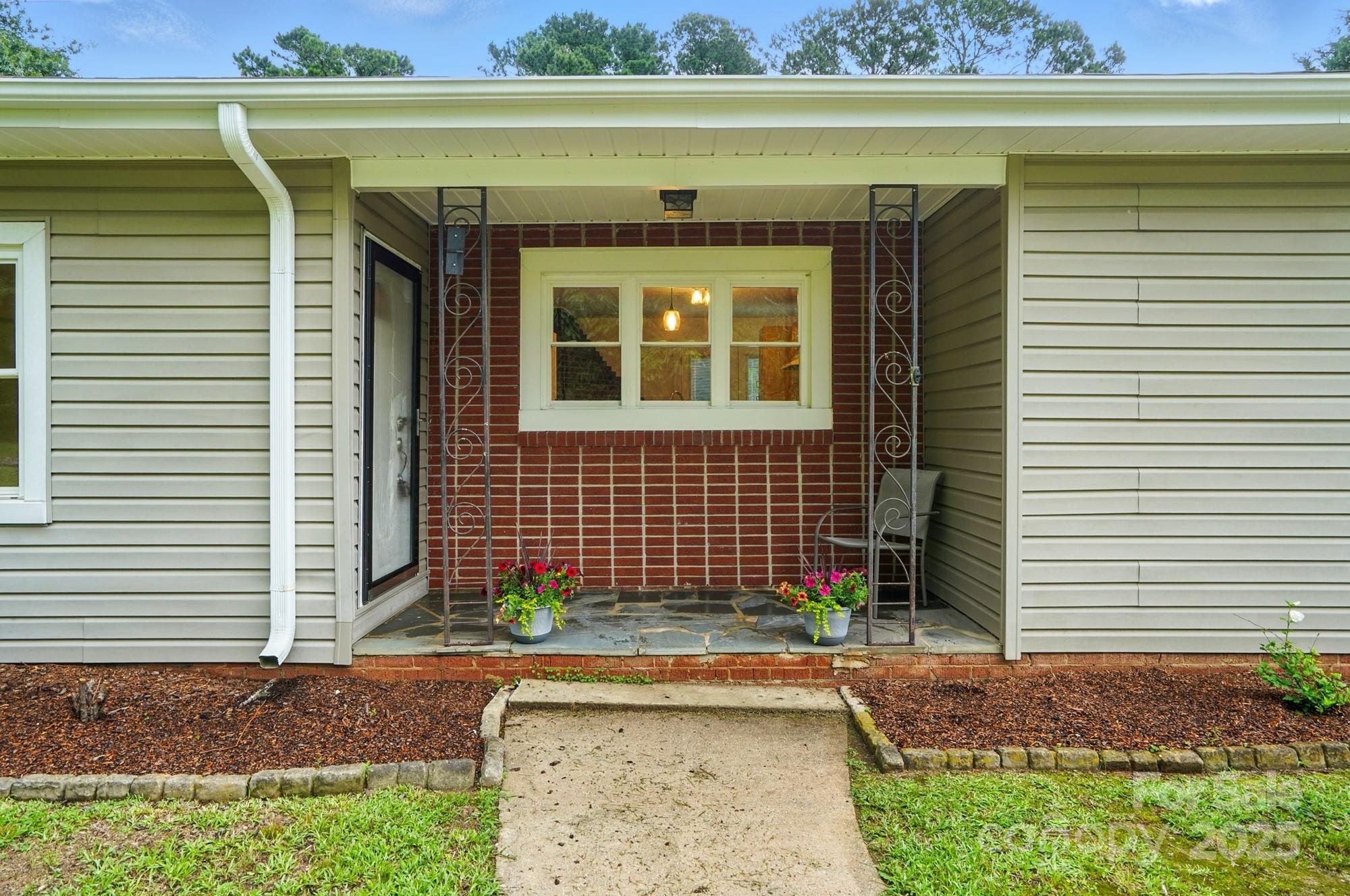 1038 Blake Road Albemarle, NC 28001 - Photo 2 of 43 Gallery Image 2