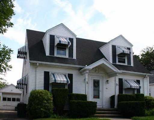 34 Metropolitan Road Providence, RI 02908 - Photo 1 of 1 Exterior Front.