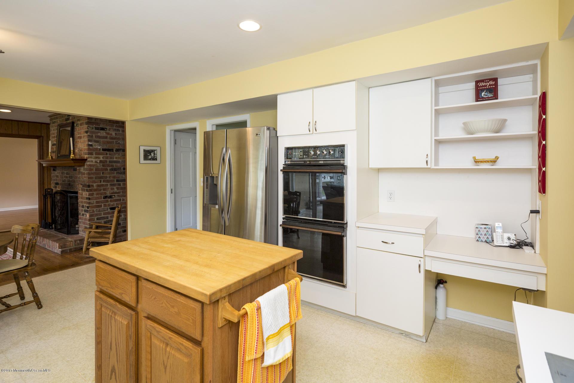 4 Highpoint Road Holmdel, NJ 07733 - Photo 13 of 33 NEW_19_Kitchen-7