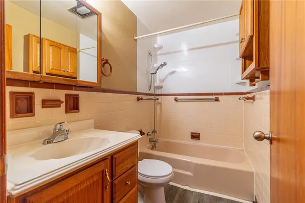 $99,900 | 323 Indiana Avenue, Avonmore, PA 15618