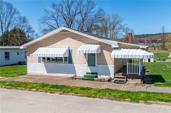 $99,900 | 323 Indiana Avenue, Avonmore, PA 15618