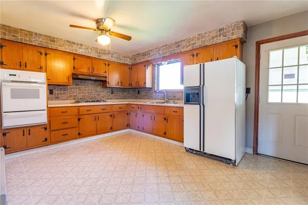 $99,900 | 323 Indiana Avenue, Avonmore, PA 15618