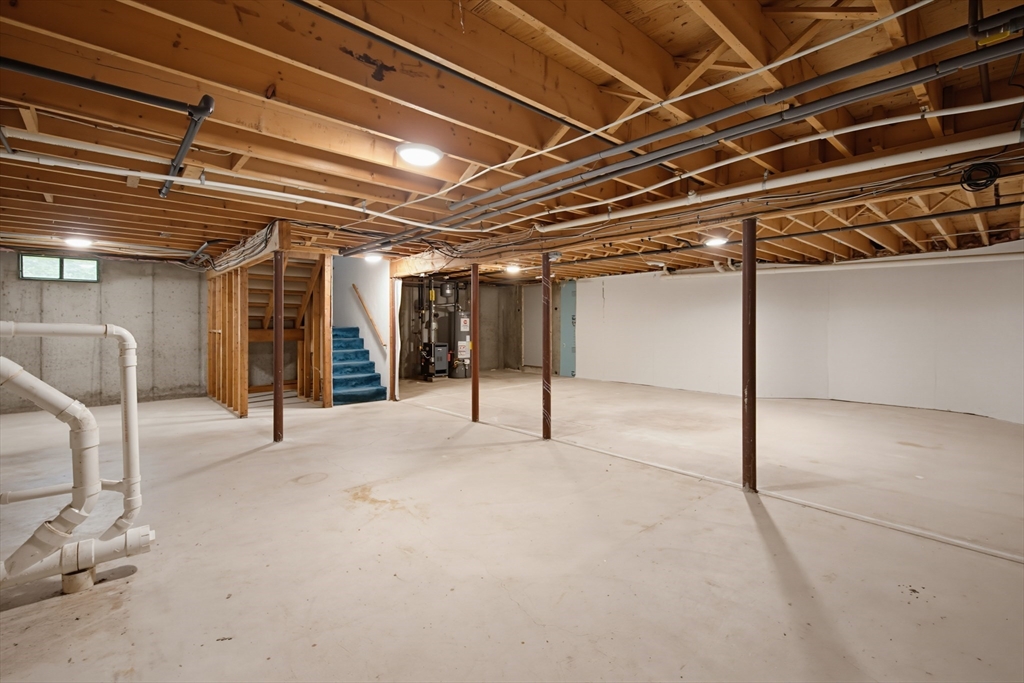 171 Buck Knoll Road Raynham, MA 02767 - Photo 31 of 38