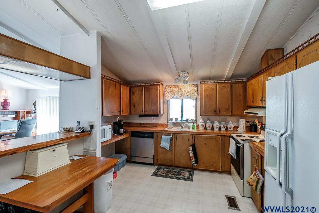 2151 Three Lakes Road Southeast, Unit 94 Albany, OR 97322 - Photo 16 of 41 Gallery Image 16