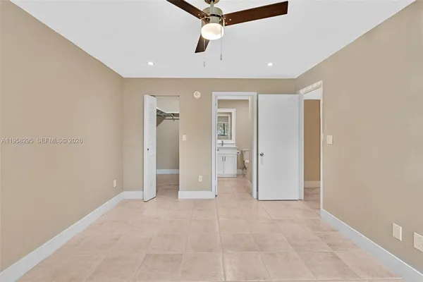 $2,050 | 9487 West McNab Road, Unit 205, Tamarac, FL 33321