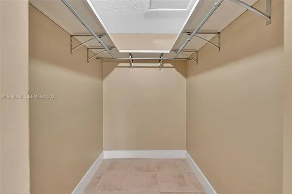 $2,050 | 9487 West McNab Road, Unit 205, Tamarac, FL 33321