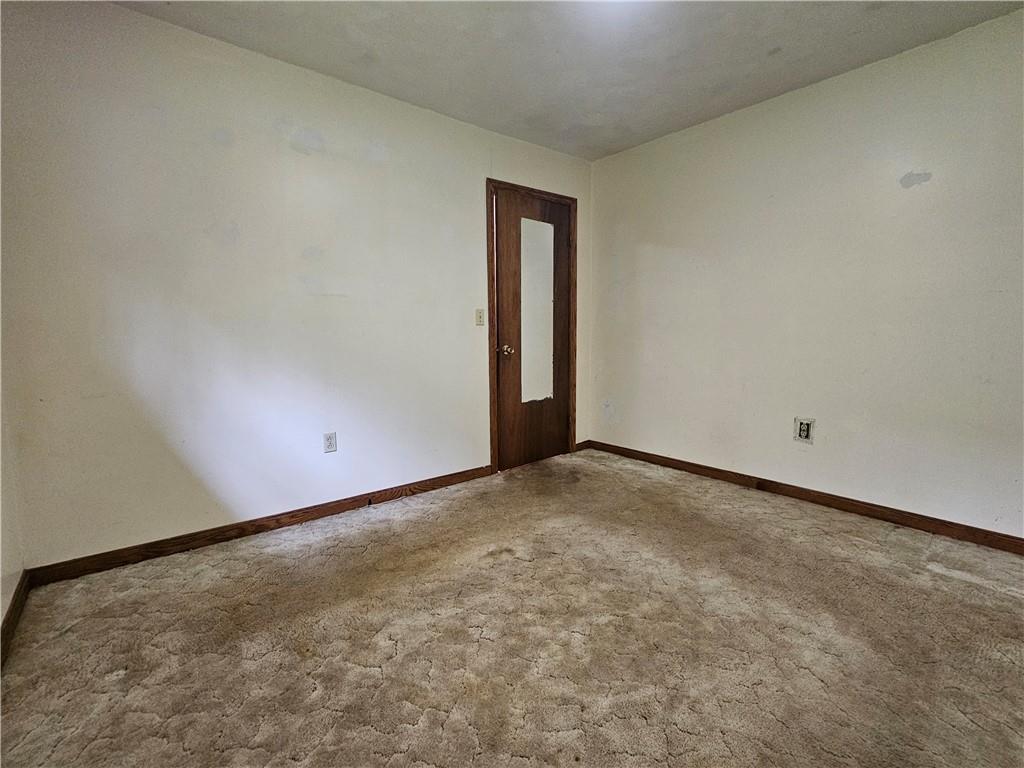 207 Calico Road West Sunbury, PA 16061 - Photo 18 of 37 Gallery Image 18
