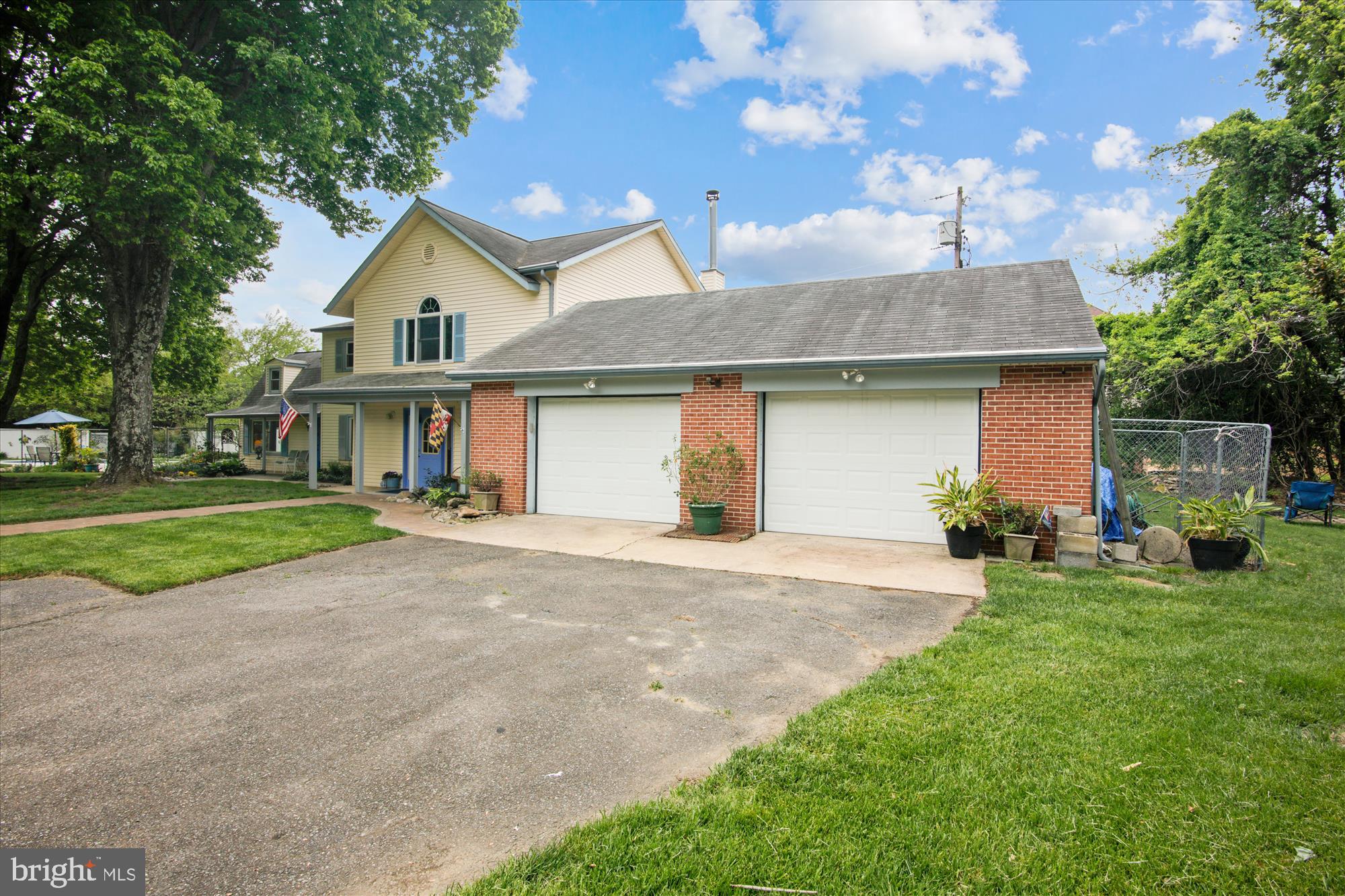 3104 Enterprise Road Mitchellville, MD 20721 - Photo 41 of 49 2 car garage