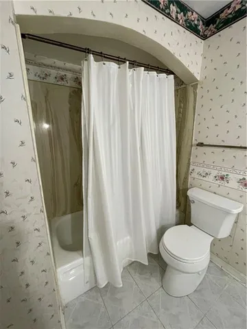 $290,000 | 4204 Loire Drive, Kenner, LA 70065