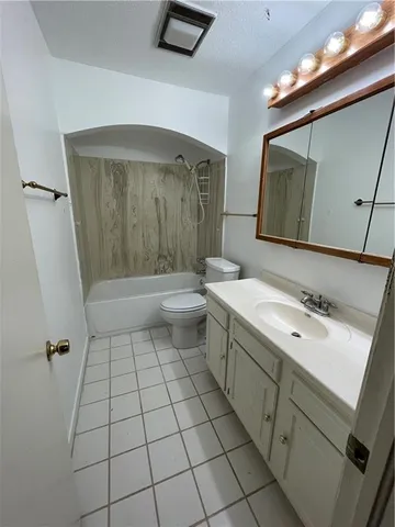 $290,000 | 4204 Loire Drive, Kenner, LA 70065