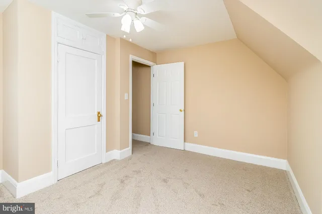 a view of a room with shelf