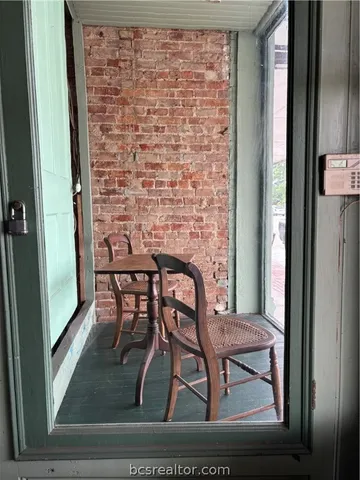 $299,000 | 502 South Main Street Highway, Calvert, TX 77837