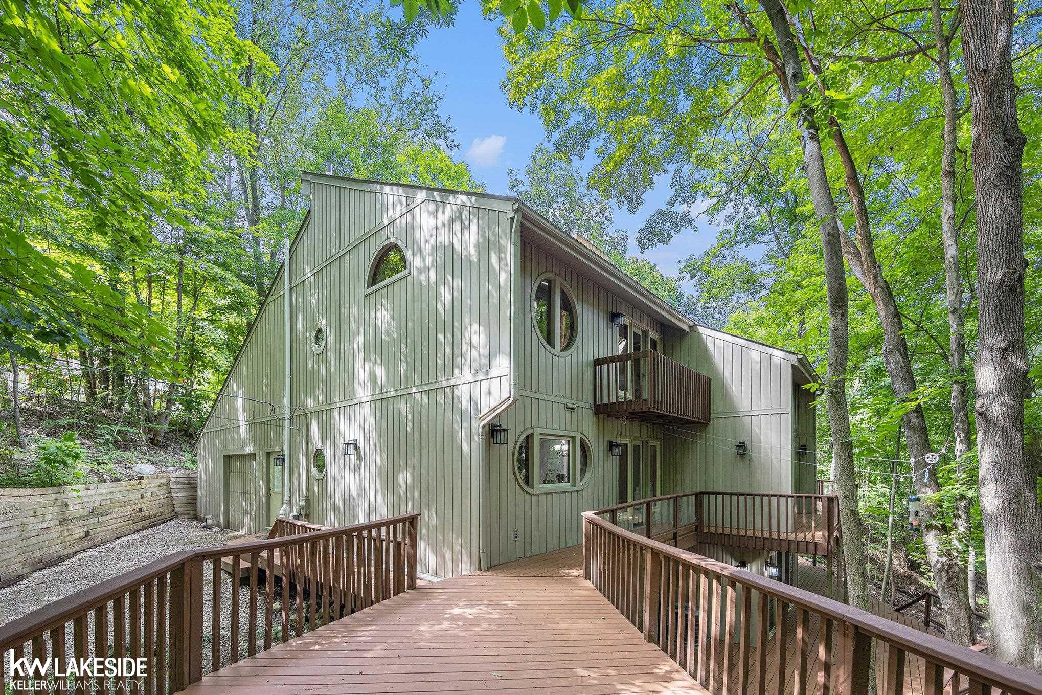 1601 Lakeville Road Leonard, MI 48367 - Photo 31 of 34 50153580-7eb9fb09-0572-4ba8-8375-759228df81f7.JPG