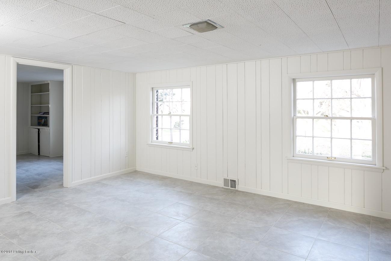 5704 Apache Road Louisville, KY 40207 - Photo 26 of 34 RealTourCast - J Stough - Appache 2 (6 o