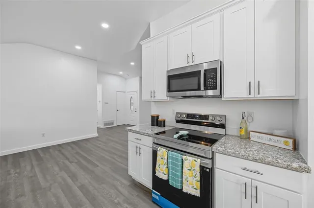 $4,000 | 5000 Highpoint Parkway, Cleburne, TX 76031