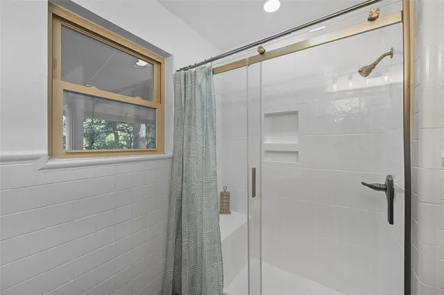 $4,000 | 5000 Highpoint Parkway, Cleburne, TX 76031