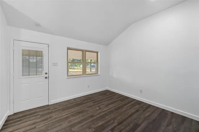 $4,000 | 5000 Highpoint Parkway, Cleburne, TX 76031