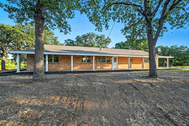 $4,000 | 5000 Highpoint Parkway, Cleburne, TX 76031