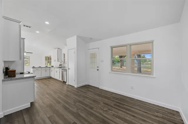 $4,000 | 5000 Highpoint Parkway, Cleburne, TX 76031