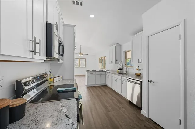 $4,000 | 5000 Highpoint Parkway, Cleburne, TX 76031