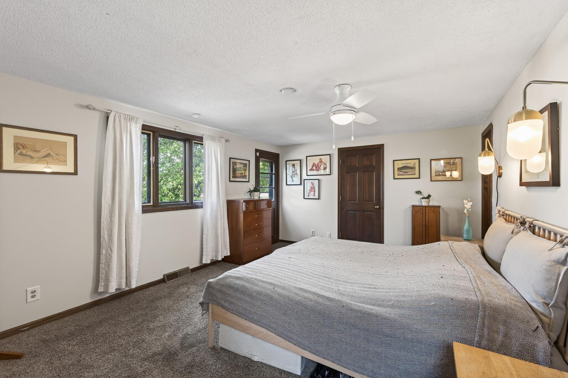 4008 MacAlaster Drive Northeast St. Anthony, MN 55421 - Photo 14 of 26