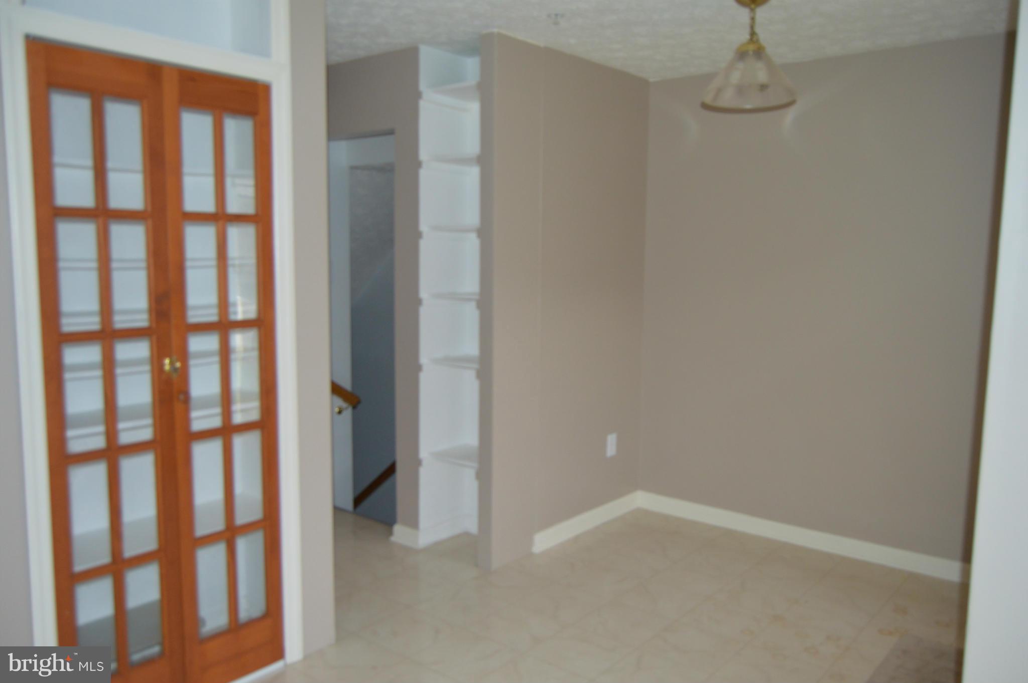 2025 Hackberry Road Baltimore, MD 21221 - Photo 23 of 28 Interior (General)